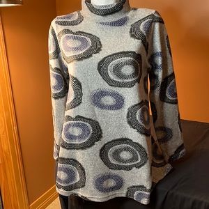NWT Trisha Tyler soft fleece tunic Medium